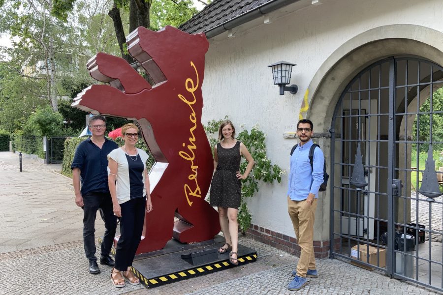 Hanna bei einem Besuch im Silent Garden